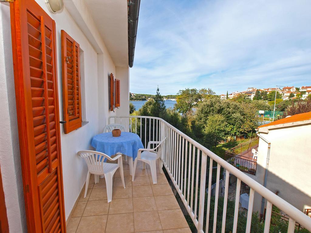 Apartments By The Sea 750 Pjescana Uvala Exteriör bild